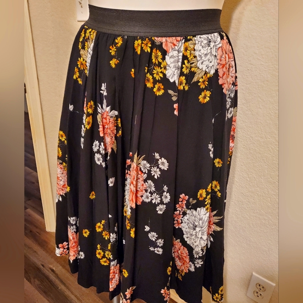 Skirt /floral print